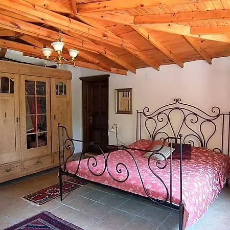 فيلة Sleeps 6 Pool Air Con